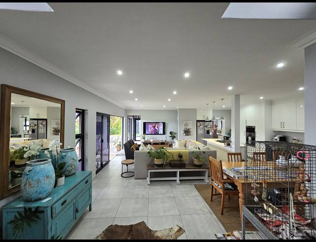 3 BEDROOM HOUSE FOR SALE IN NEW SALT ROCK CITY